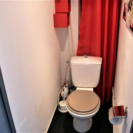 321, Heliopolis Ab Au Village Naturiste אגדה